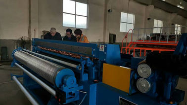 2017 Full Automatic Chicken Mesh Welded Wire Mesh Machine Factory