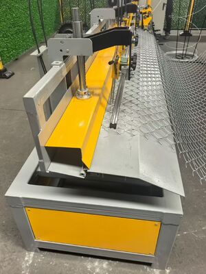 new design PLC Full Automatic Chain Link Fence Machine / Diamond wire Mesh machine