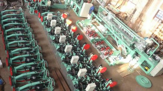 China Factory of Automatic High Capality Barbed Wire Mesh Machine CS-A