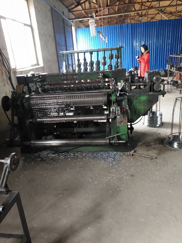 0.65mm-2.2mm Full automatic Welded Wire Roller Mesh Machine (mesh size: 1/4′′-8′′)
