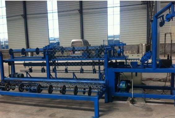 2m-4m Width Full Automatic  Chain Link Fence Machine for make wire mesh fence